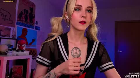 Snapshot of violettesss chatting on 19, 6, 2026 Vi Best on my Fansly online show from 19, 6, 2026