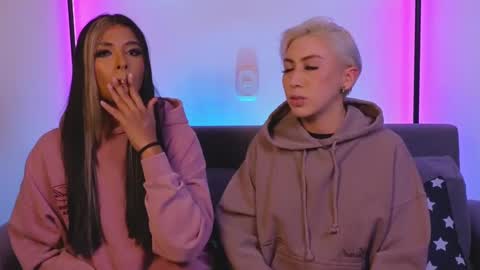 Violet online show from 10, 2, 2025