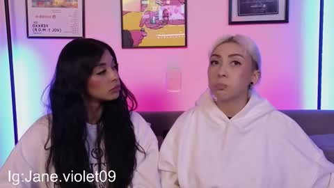 Violet online show from 9, 10, 2025