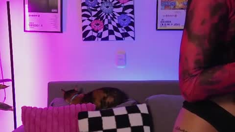 Snapshot of violettgrey_ chatting on 12, 6, 2026 Violet online show from 12, 6, 2026