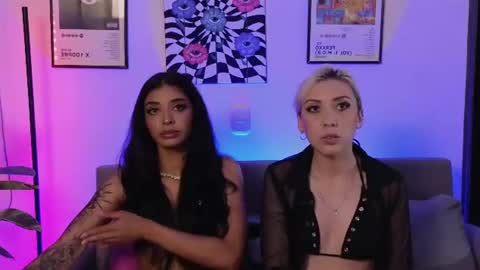Snapshot of violettgrey_ chatting on 20, 6, 2026 Violet online show from 20, 6, 2026