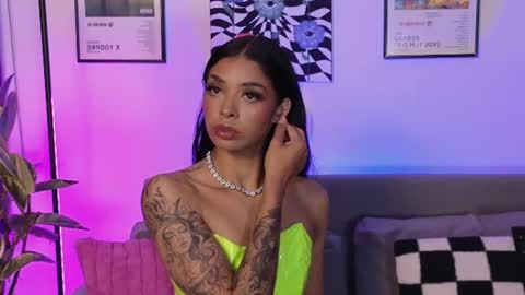Violet online show from 21, 7, 2026