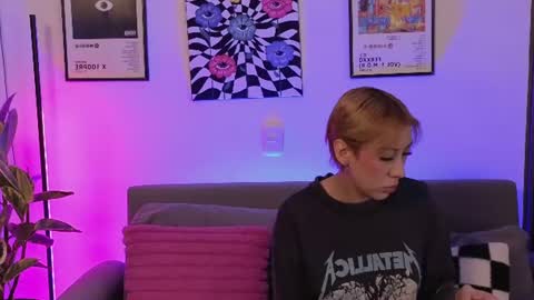 Violet online show from 2, 8, 2026