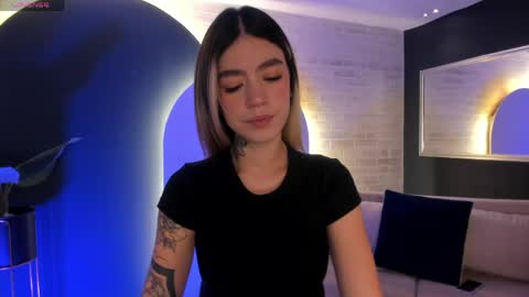 Violett  online show from 9, 4, 2026
