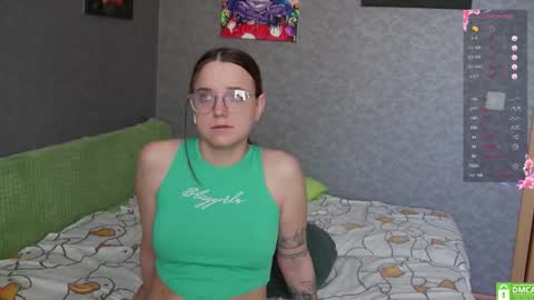 Violet online show from 13, 3, 2026