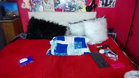 Snapshot of violl3t_fox chatting on 7, 1, 2025 Isabella online show from 7, 1, 2025