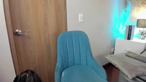 VIOLLET online show from 28, 11, 2025