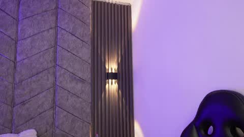 viollettebylyly online show from 13, 4, 2026