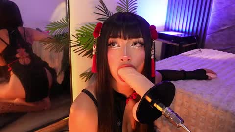 Snapshot of viollettebylyly chatting on 28, 5, 2026 viollettebylyly online show from 28, 5, 2026