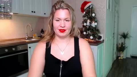 Snapshot of vip_juicy chatting on 12, 1, 2025 VelvettTime online show from 12, 1, 2025