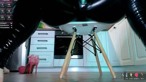 Snapshot of vip_juicy chatting on 12, 1, 2025 VelvettTime online show from 12, 1, 2025