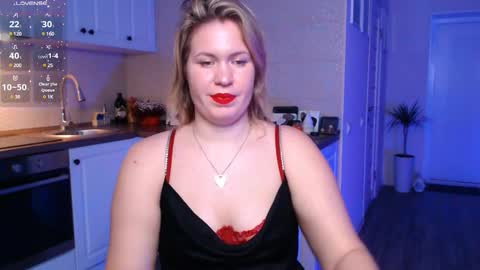 Snapshot of vip_juicy chatting on 2, 2, 2025 VelvettTime online show from 2, 2, 2025