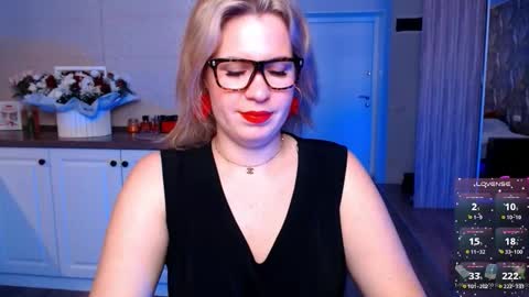 Snapshot of vip_juicy chatting on 12, 9, 2025 VelvettTime online show from 12, 9, 2025