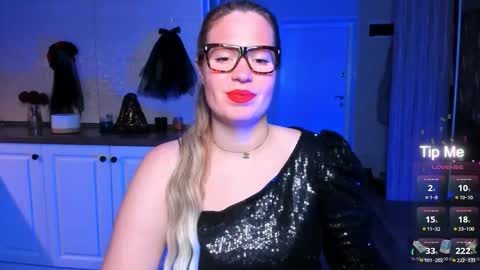 Snapshot of vip_juicy chatting on 26, 10, 2025 VelvettTime online show from 26, 10, 2025