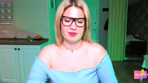 Snapshot of vip_juicy chatting on 5, 11, 2025 VelvettTime online show from 5, 11, 2025