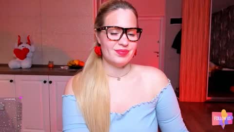 Snapshot of vip_juicy chatting on 23, 11, 2025 VelvettTime online show from 23, 11, 2025