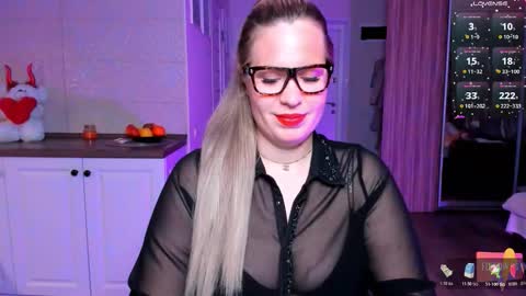 Snapshot of vip_juicy chatting on 28, 11, 2025 VelvettTime online show from 28, 11, 2025