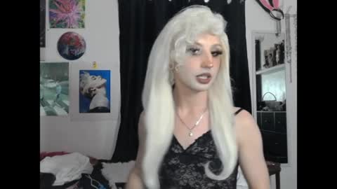 Snapshot of viperthedoll chatting on 3, 6, 2026 Viper online show from 3, 6, 2026