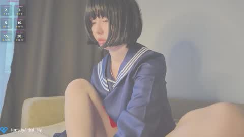 Snapshot of virgiin_lily chatting on 30, 10, 2025  Lily  online show from 30, 10, 2025