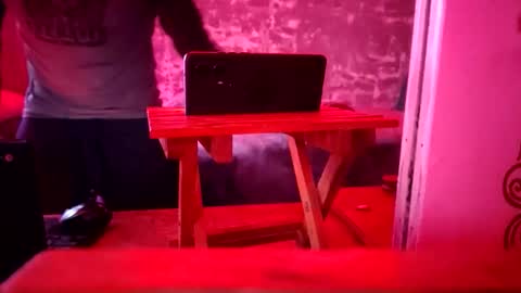 Omoje Ultra Mega online show from 25, 11, 2025