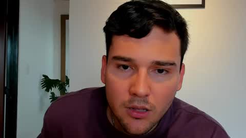 Vito Ferrer online show from 11, 1, 2025