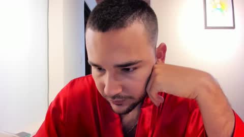 Vito Ferrer online show from 8, 3, 2025