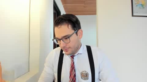 Vito Ferrer online show from 7, 11, 2025