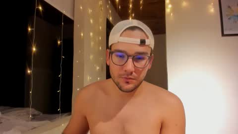 Vito Ferrer online show from 26, 11, 2025