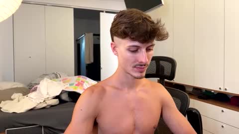 vitoraugustoxxx online show from 28, 2, 2026