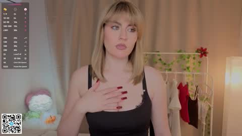 Snapshot of vivandellapenna chatting on 26, 11, 2025 Melissa online show from 26, 11, 2025