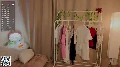 Snapshot of vivandellapenna chatting on 28, 11, 2025 Melissa online show from 28, 11, 2025