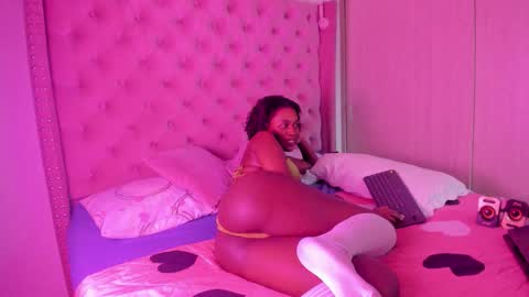 vivi cooper online show from 16, 9, 2025