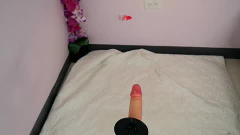 Snapshot of vivi_gh1 chatting on 1, 10, 2025 Vivi online show from 1, 10, 2025