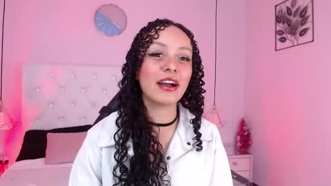 Snapshot of vivi_gh1 chatting on 18, 10, 2025 Vivi online show from 18, 10, 2025