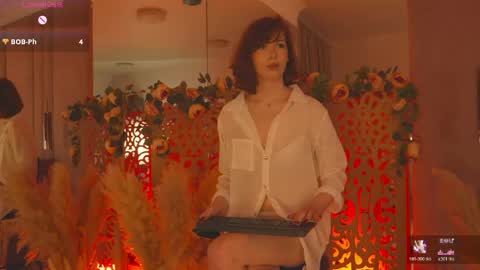 vivi_west online show from 18, 4, 2026
