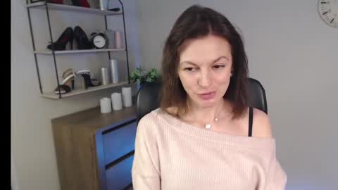 Vivian online show from 20, 2, 2025