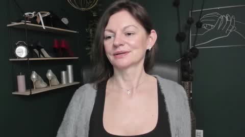 Vivian online show from 16, 10, 2025