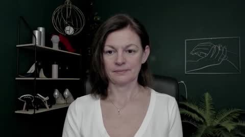 Vivian online show from 7, 1, 2026