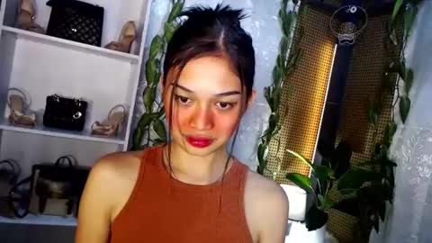 Snapshot of vivian_roberts chatting on 7, 1, 2025 Vivian online show from 7, 1, 2025