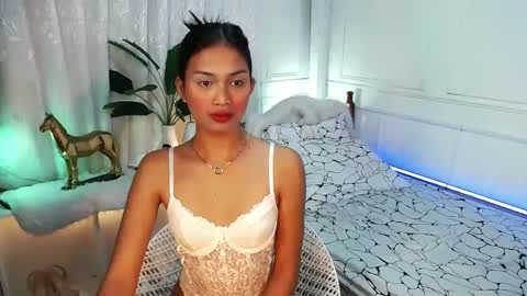 Snapshot of vivian_roberts chatting on 11, 3, 2025 Vivian online show from 11, 3, 2025