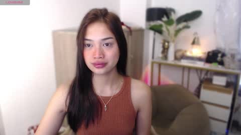 Snapshot of vivian_roberts chatting on 17, 10, 2025 Vivian online show from 17, 10, 2025