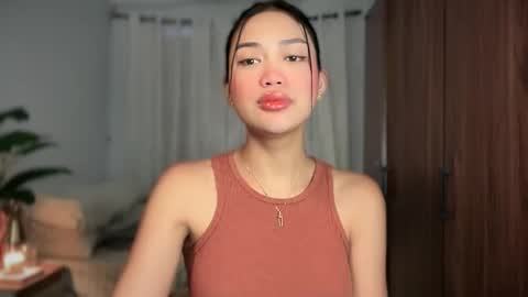 Snapshot of vivian_roberts chatting on 4, 6, 2026 Vivian online show from 4, 6, 2026