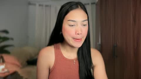 Snapshot of vivian_roberts chatting on 28, 6, 2026 Vivian online show from 28, 6, 2026