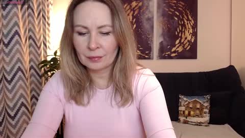 Vivian online show from 16, 2, 2025