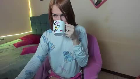 instagram Viviana73215 online show from 12, 9, 2025