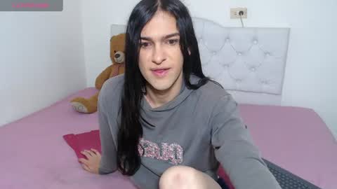 Snapshot of vivianalatin chatting on 17, 6, 2026 instagram Viviana73215 online show from 17, 6, 2026