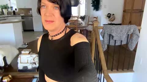 Vivlove online show from 8, 2, 2025