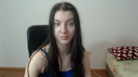 Snapshot of vivianngray chatting on 1, 1, 2025 Vivian Gray online show from 1, 1, 2025