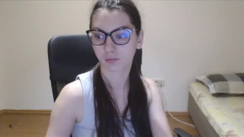 Snapshot of vivianngray chatting on 7, 3, 2025 Vivian Gray online show from 7, 3, 2025