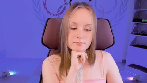 Snapshot of vivienleeigh chatting on 9, 1, 2025 Vivien online show from 9, 1, 2025